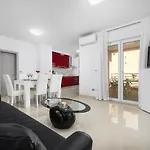 Apartamento Stancija Amorozo 5 *