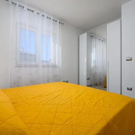 Stancija Amorozo 5 *