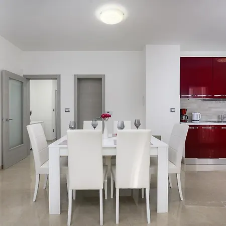 Apartment Stancija Amorozo 5