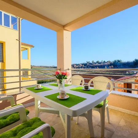 Stancija Amorozo 5 Daire *