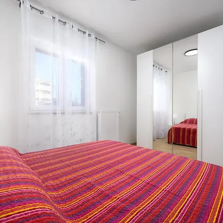 Stancija Amorozo 5 *