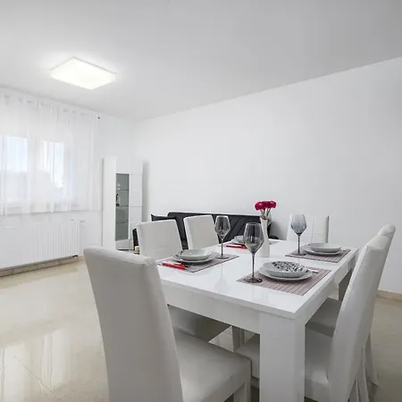 Stancija Amorozo 5 Daire