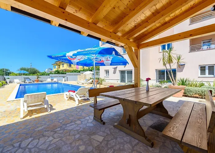 Apartamento Stancija Amorozo 5 *